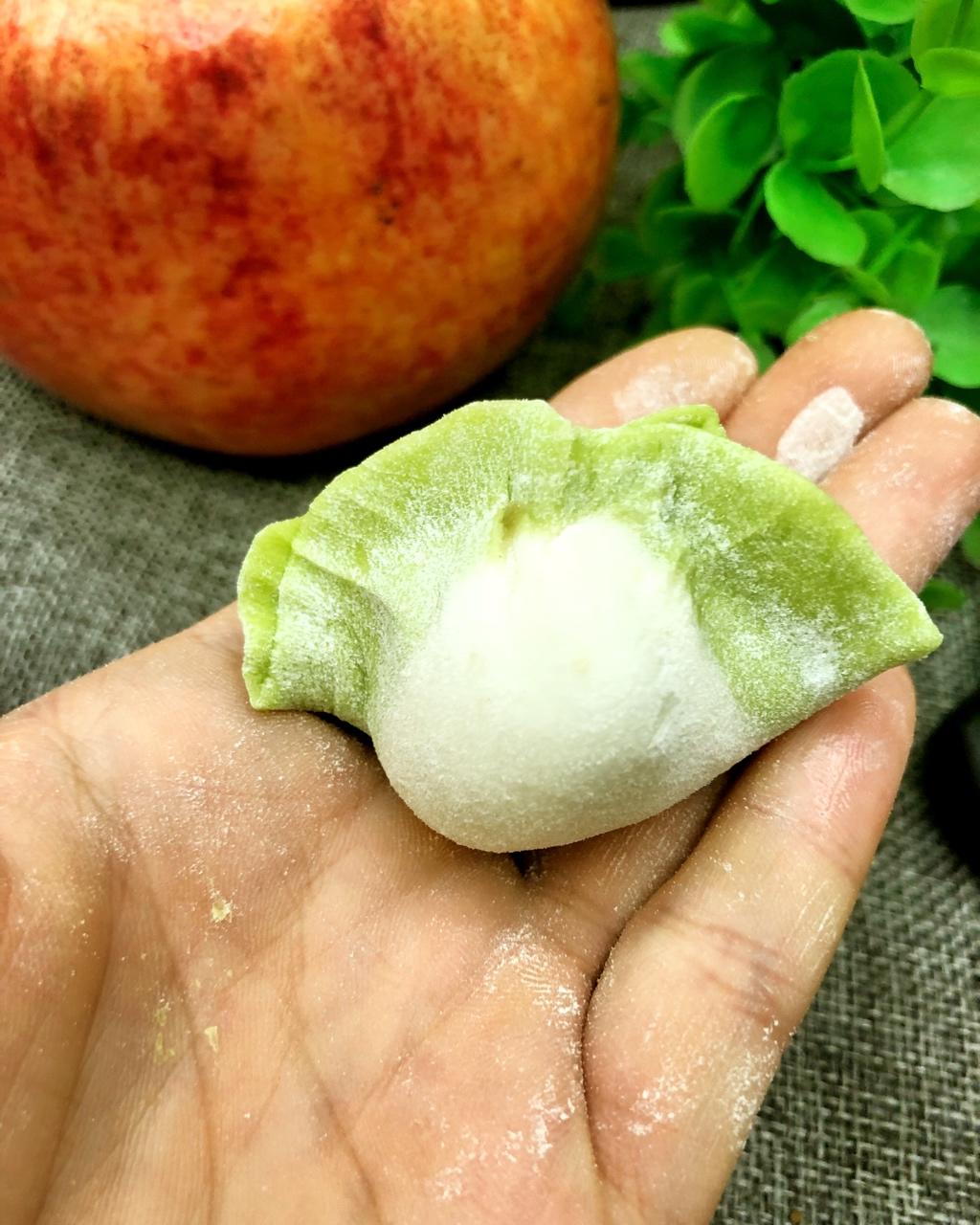 翡翠白玉白菜饺子详细版（附翡翠白玉白菜饺子包法，翡翠白玉饺子皮两种制法，面包机和面，翡翠白玉烧卖，各种馅料搭配）