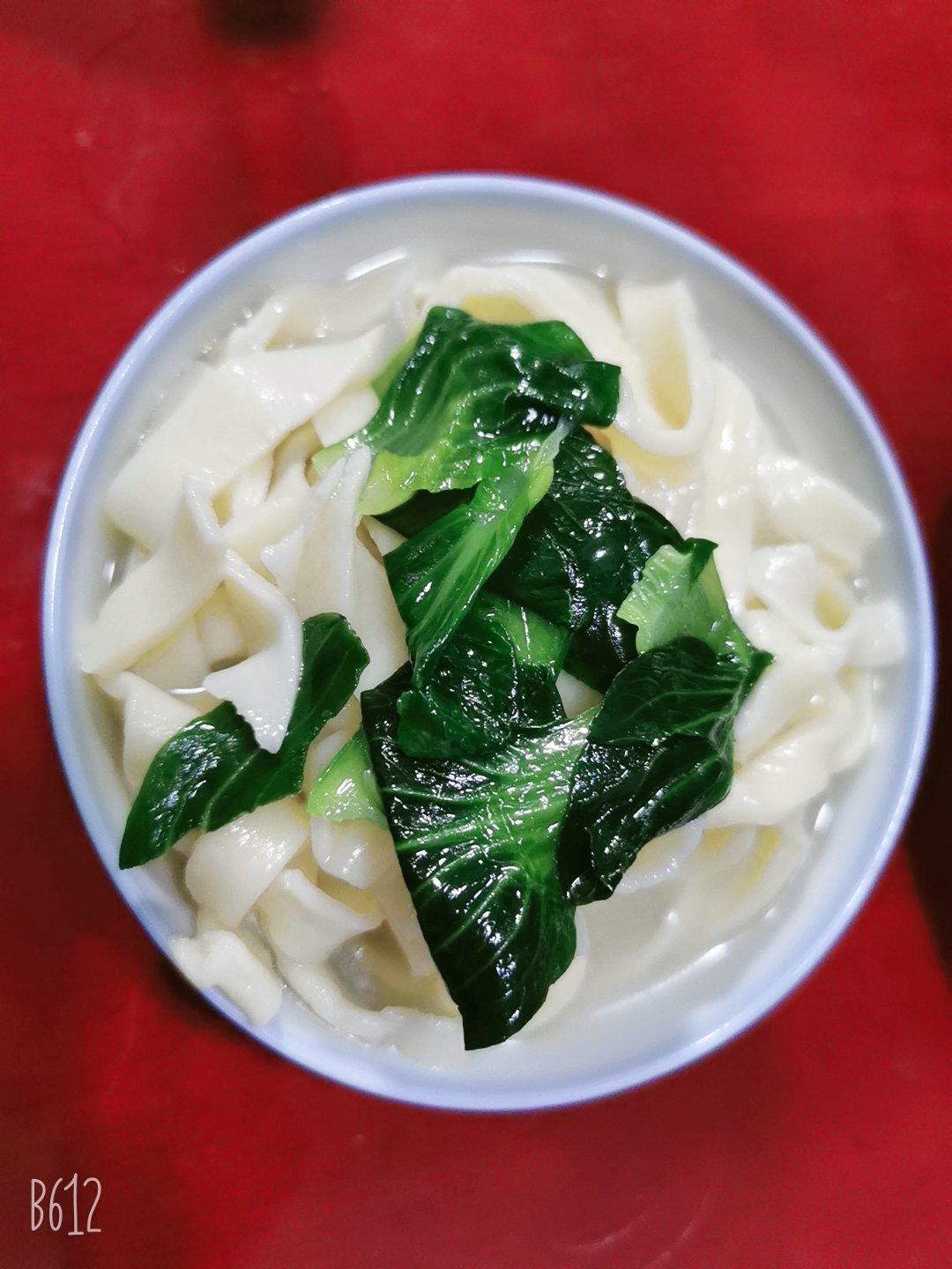 鸡蛋手擀面