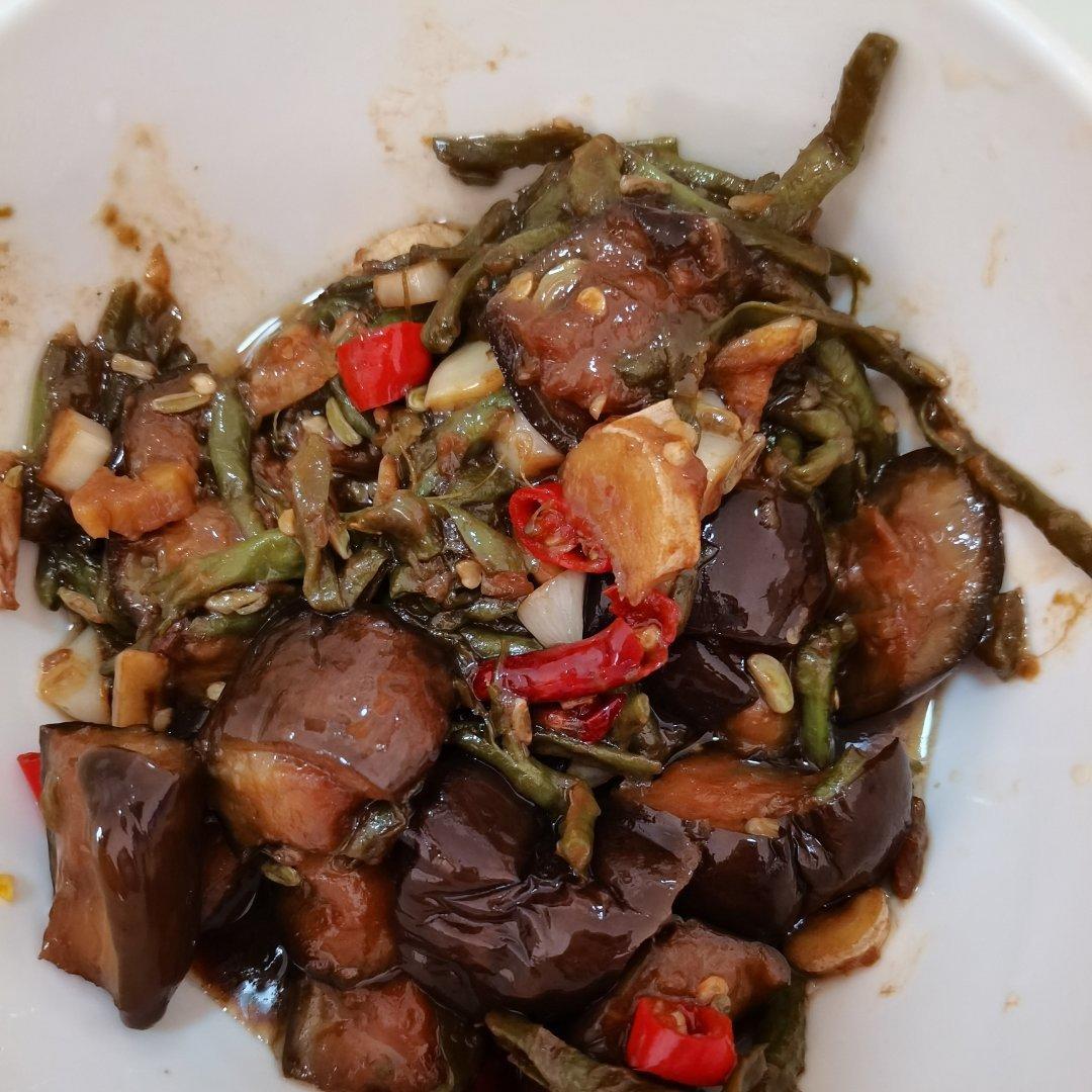 茄子炒豆角（不用油炸，好吃入味）