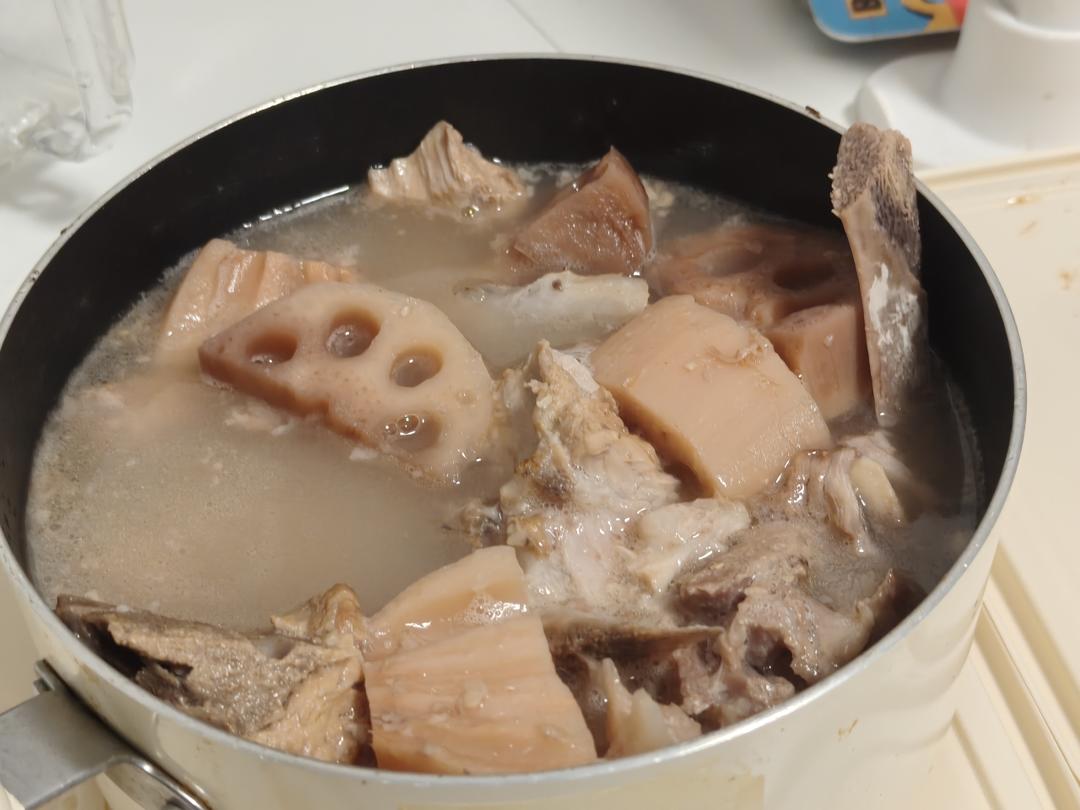 就是这个味道，好好喝的藕汤  #湖北藕汤 /湖北人对藕汤有独特的执着