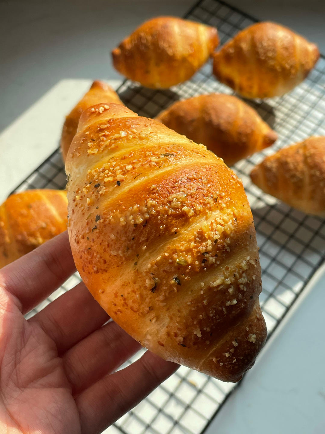 蒜香芝士海盐卷｜盐面包｜盐可颂