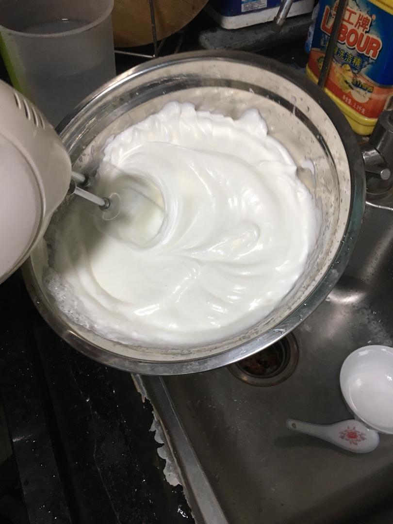 烤箱做蛋糕（戚风蛋糕的做法）