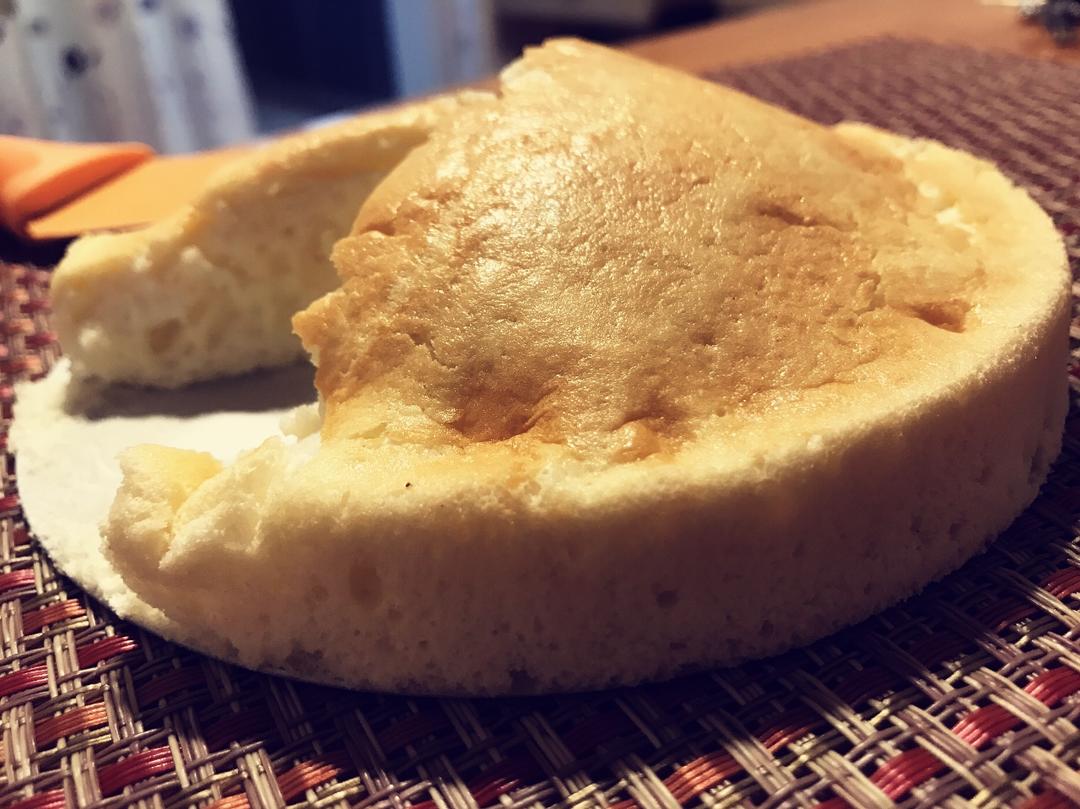 玉米小姐姐吼吼做的纯蛋白少油蛋糕(空气炸锅or烤箱)