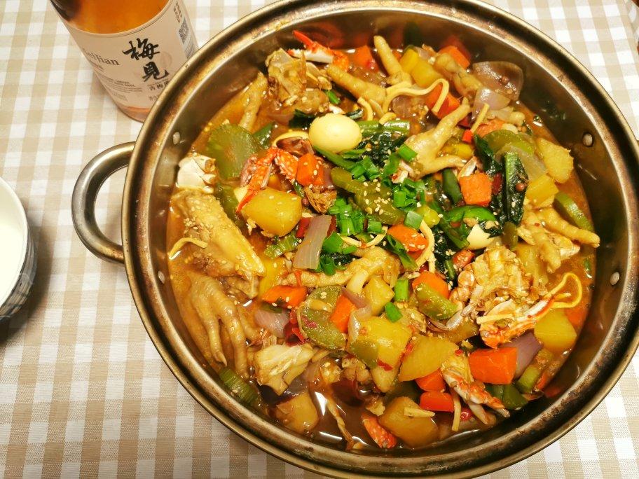 牛蛙鸡爪煲
