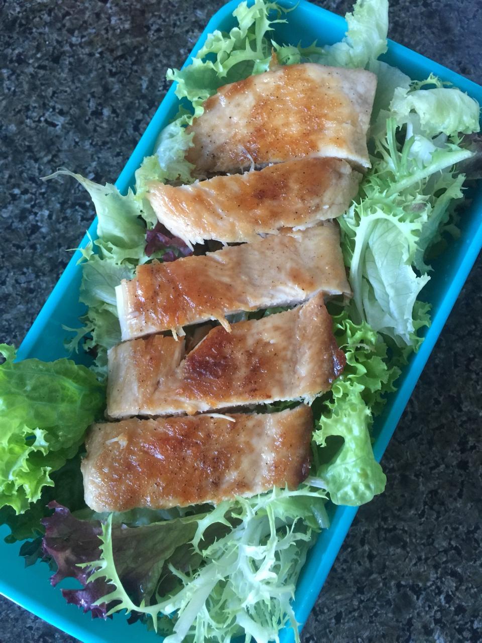 健身厨男版：香煎滑嫩鸡胸肉，全网最流行的鸡胸吃法！