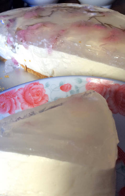 樱花彩虹慕斯蛋糕