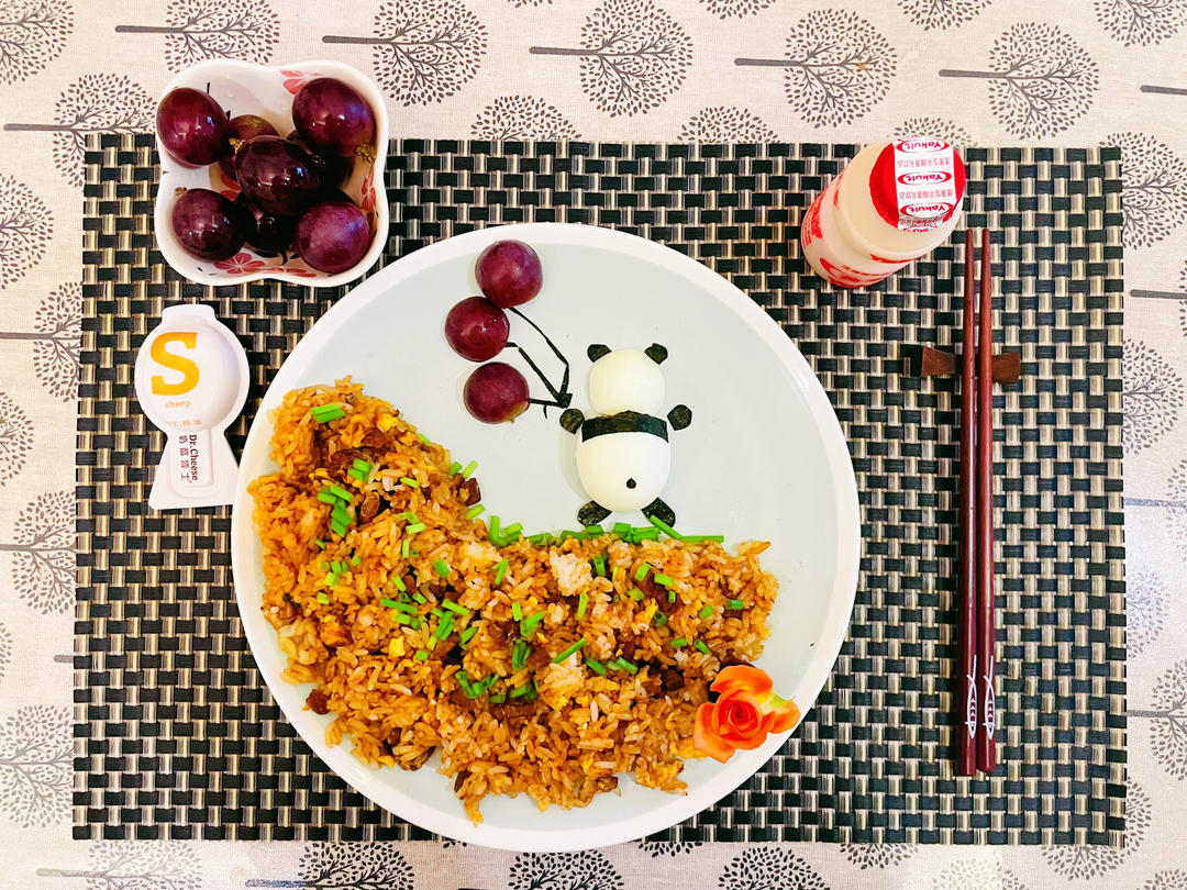 创意儿童早餐炒饭拼盘