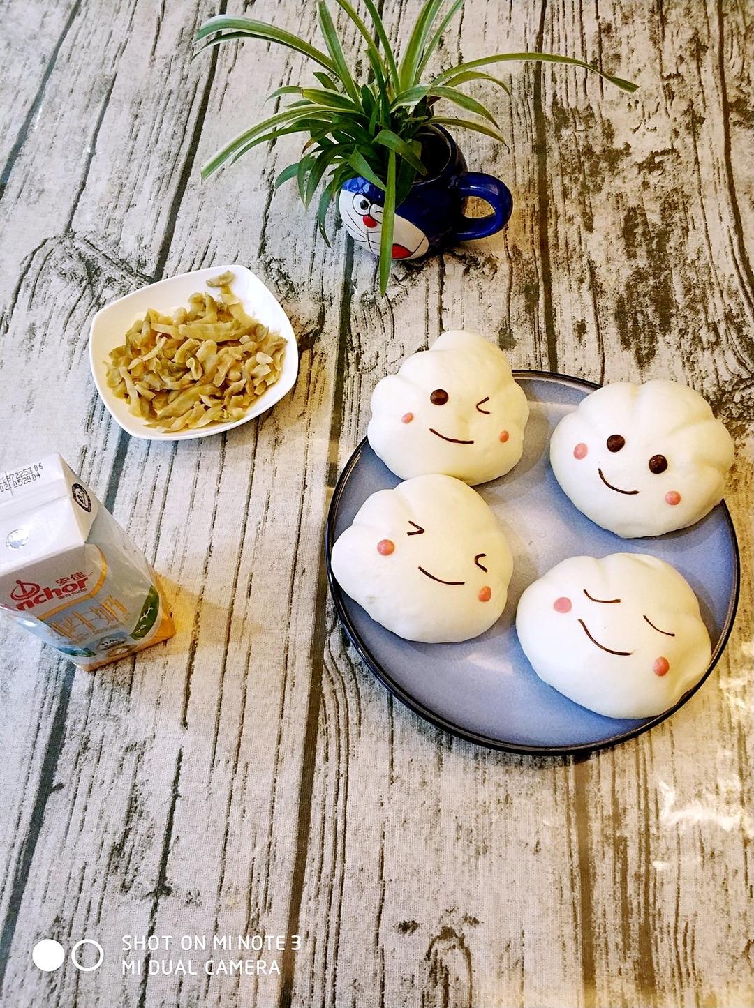 《Tinrry+》美姬老师教你做可爱云朵造型馒头