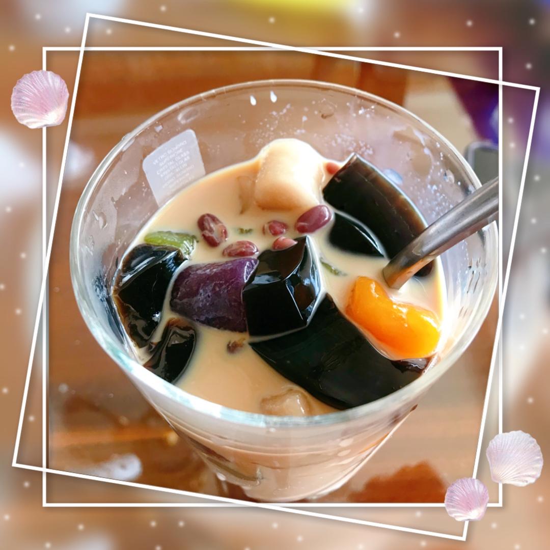 鲜芋仙 芋圆红豆奶茶烧仙草