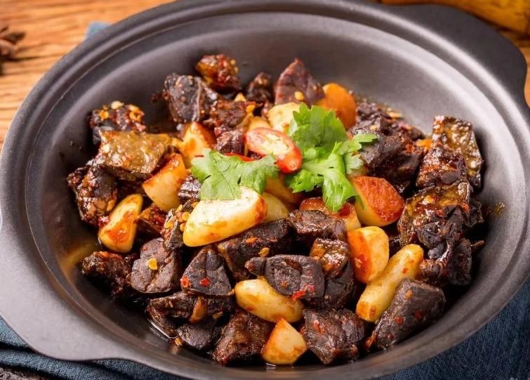 0人做过这道菜悦悦吃不饱qaq用料炒辣肺的做法牛肺切成片1cm厚的大片