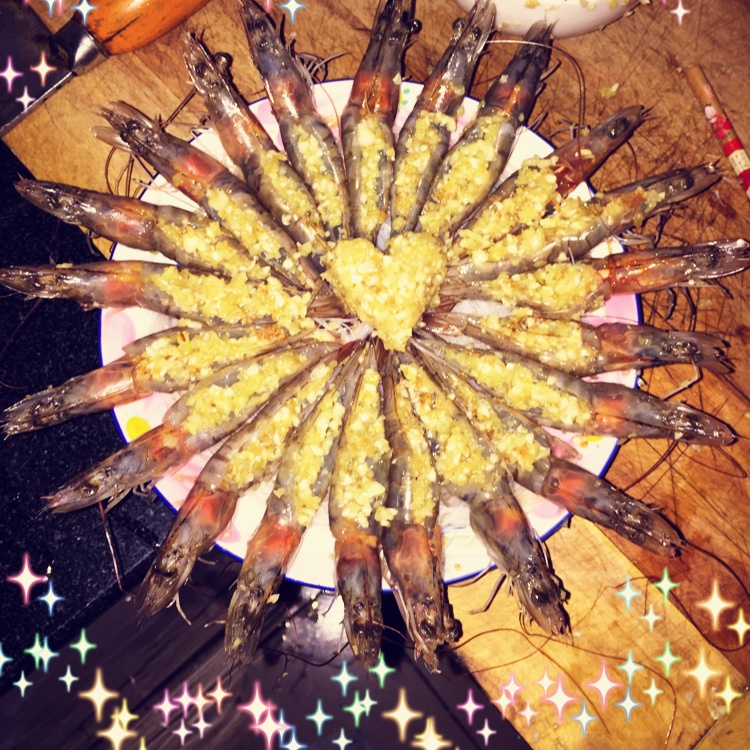 蒜蓉粉丝蒸大虾