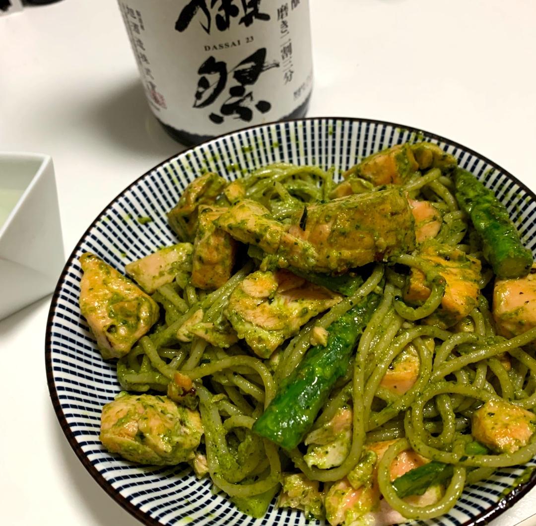 三文鱼芦笋奶油意面