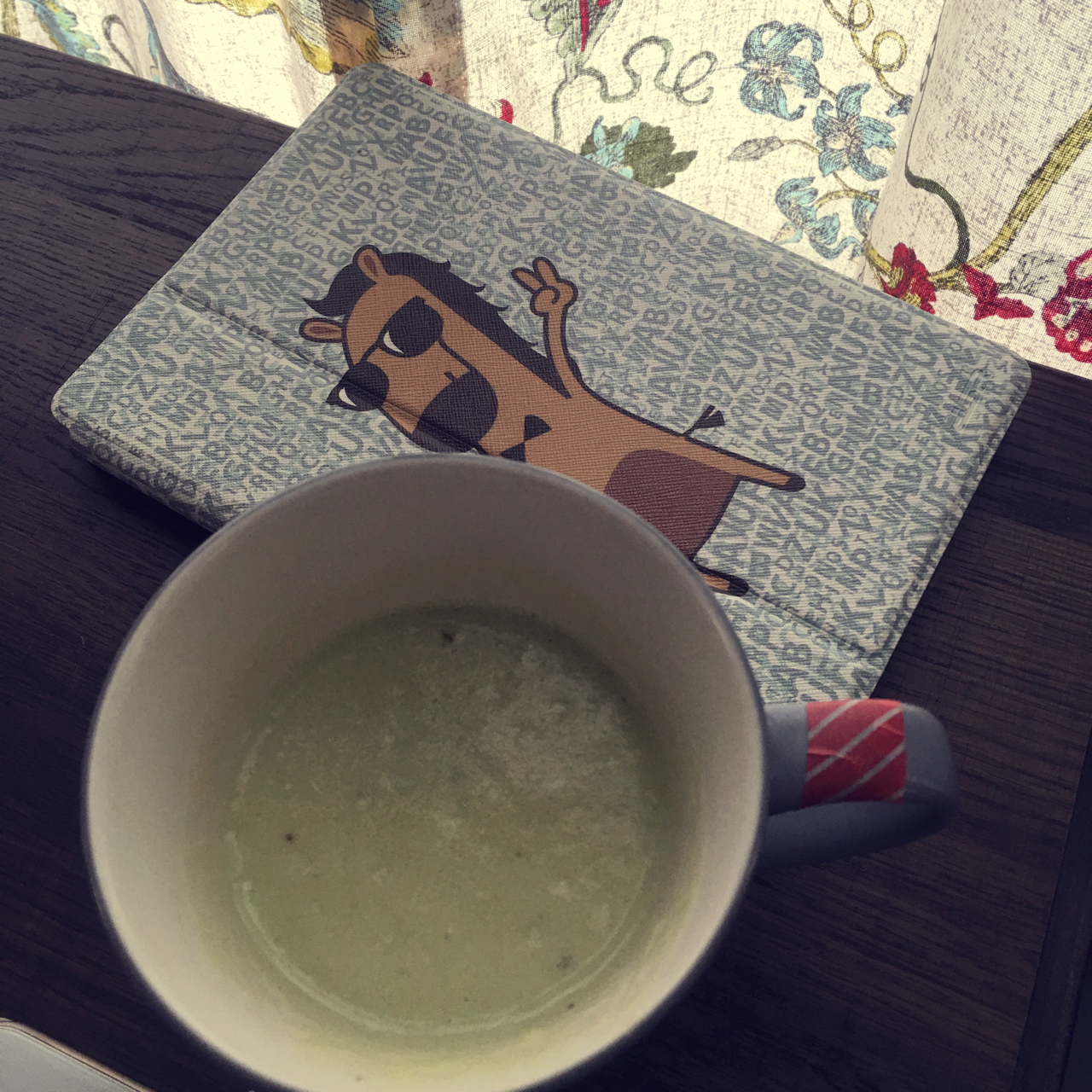 牛油果香蕉奶昔