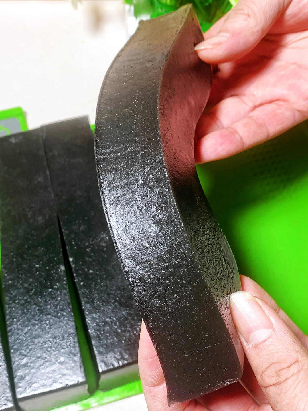 超浓郁的黑芝麻马蹄糕，香甜软糯，老少皆宜