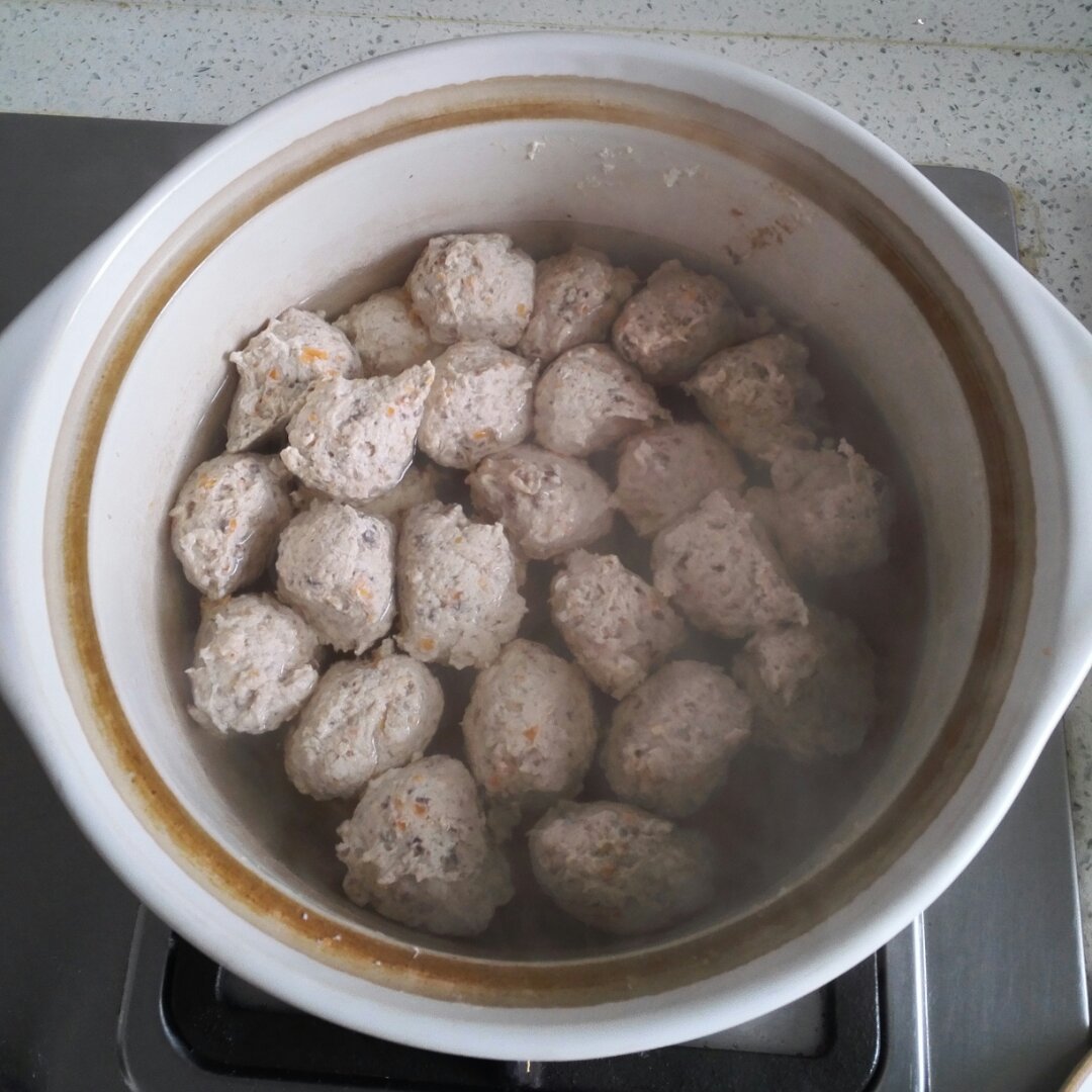 酸酸甜甜【茄汁鸡肉丸】