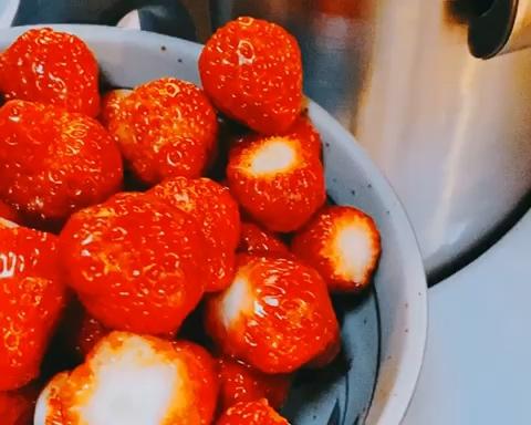 美善品-整颗草莓的草莓酱的做法
