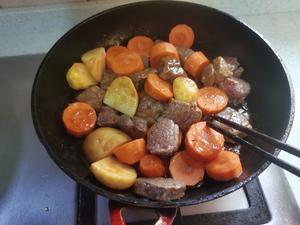 澳洲羊肉 | 红酒茄汁炖羊肉的做法 步骤10
