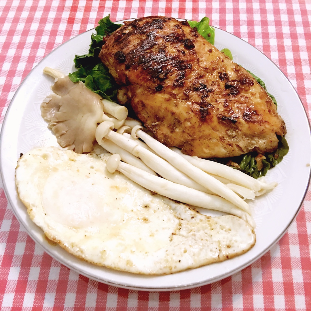 酷炫屌炸天好吃的煎鸡胸肉（香蒜蜂蜜煎鸡胸肉）