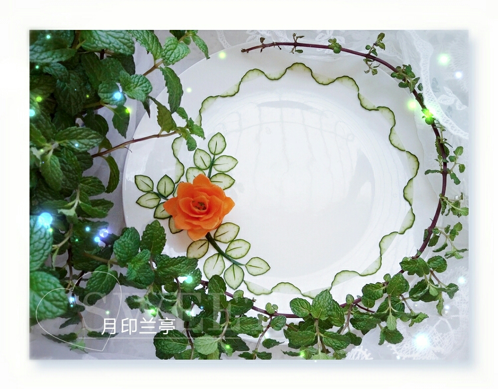 简单美丽的盘饰（4）——（不会雕刻也能做出）萝卜拼装花的做法
