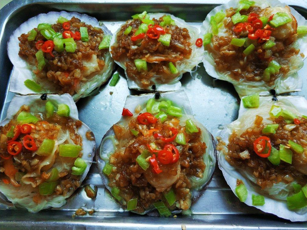 蒜蓉粉丝蒸扇贝