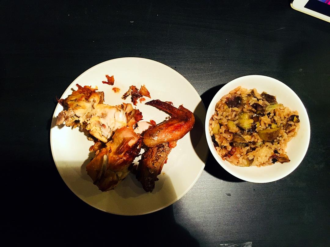 小叶子穿花裤的日常