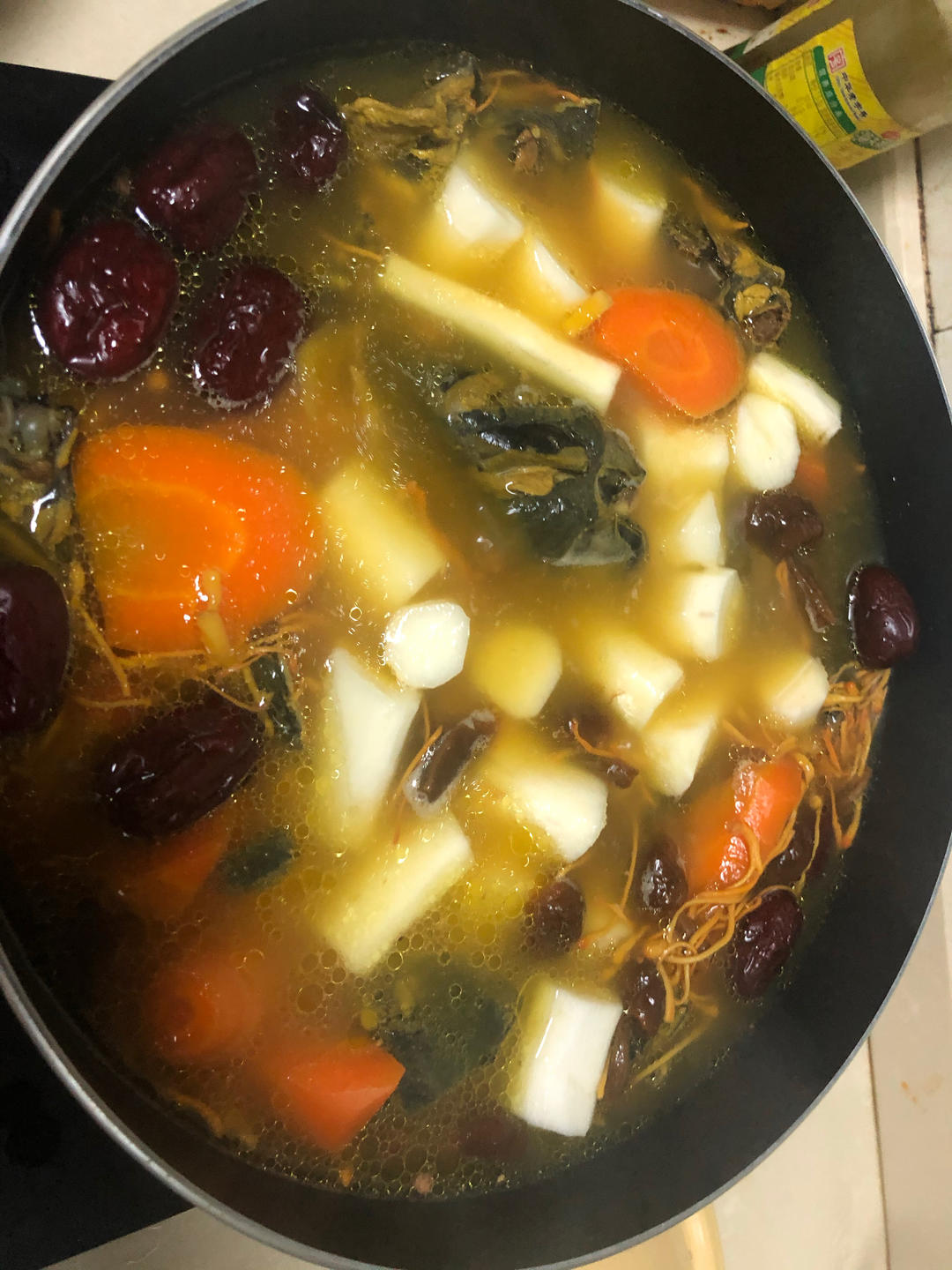 补血补气乌鸡汤