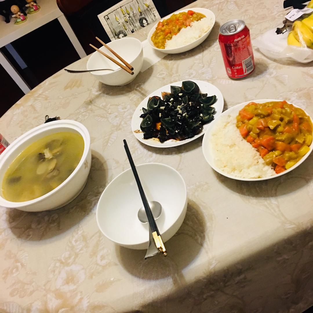 凉拌皮蛋