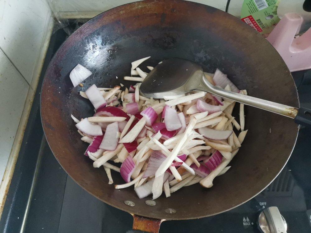 洋葱遇到杏鲍菇