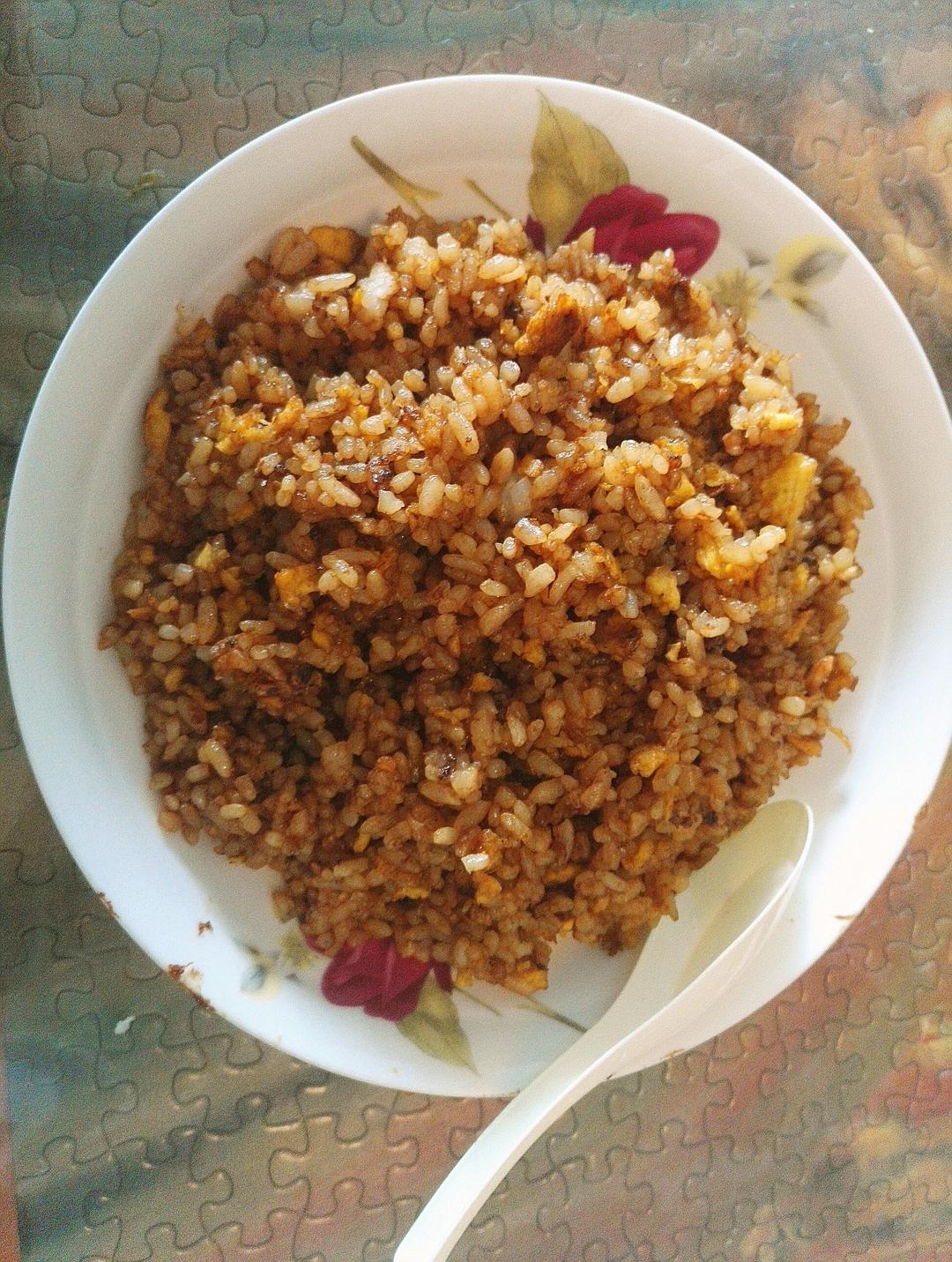 酱油炒饭(超级简单)