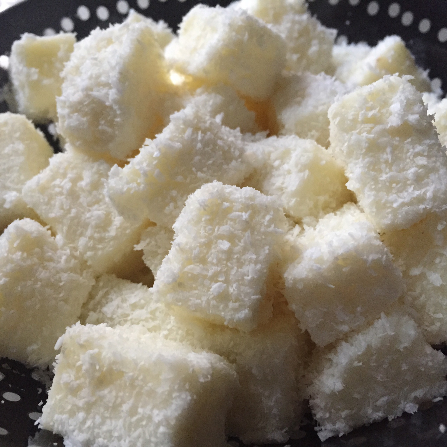 完胜85度C牛奶椰丝小方