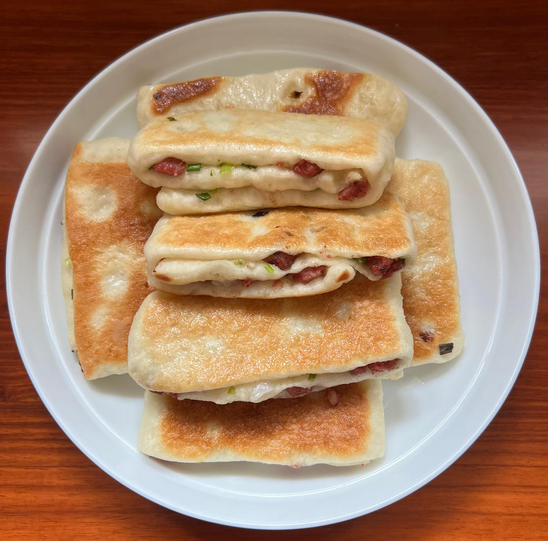 葱花 香肠发面饼