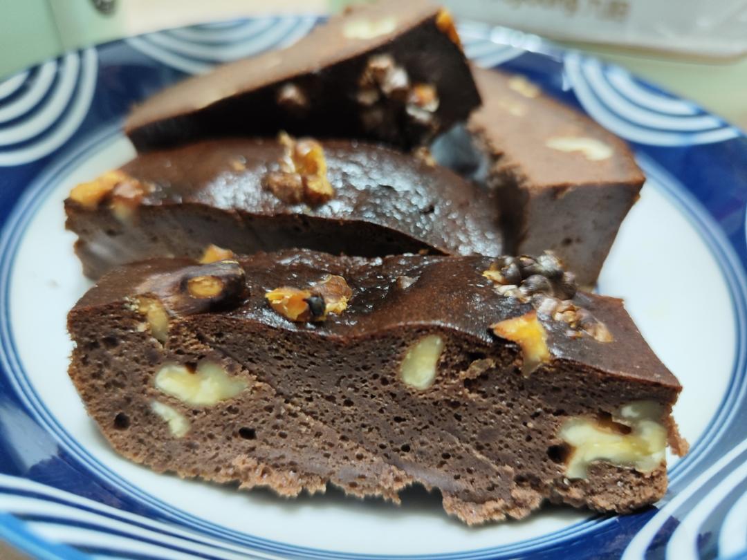 完全吃不出豆腐味儿的无黄油超浓郁豆腐布朗尼