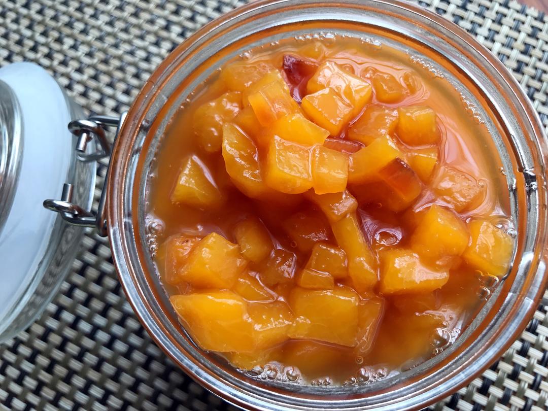 黄桃果酱的做法