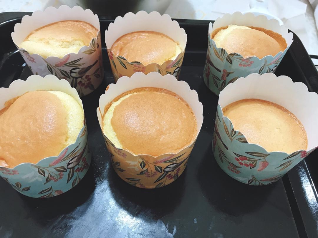 纸杯蛋糕 8寸戚风蛋糕的量