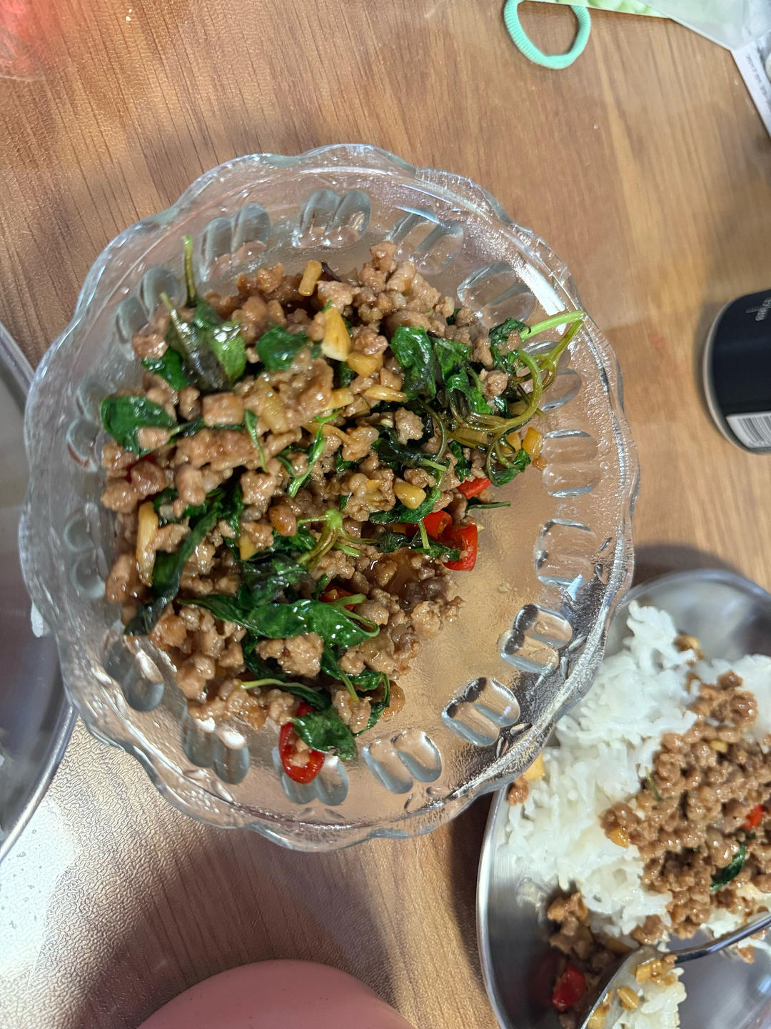 饭扫光—泰式金不换猪肉碎