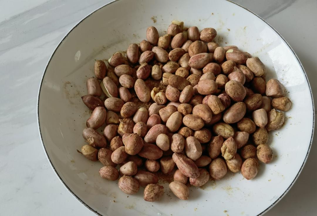 五分钟搞定-椒盐花生米