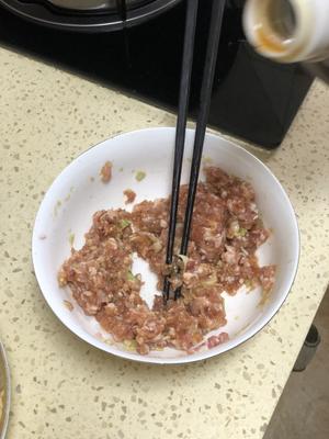 内酯豆腐蒸鸡蛋肉馅的做法 步骤1