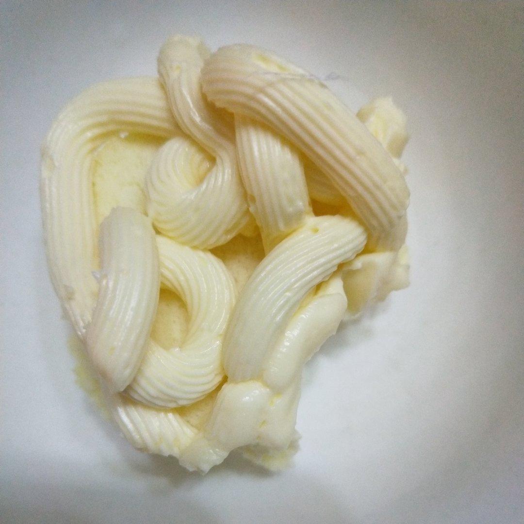 淡奶油奶油霜(适合裱花)