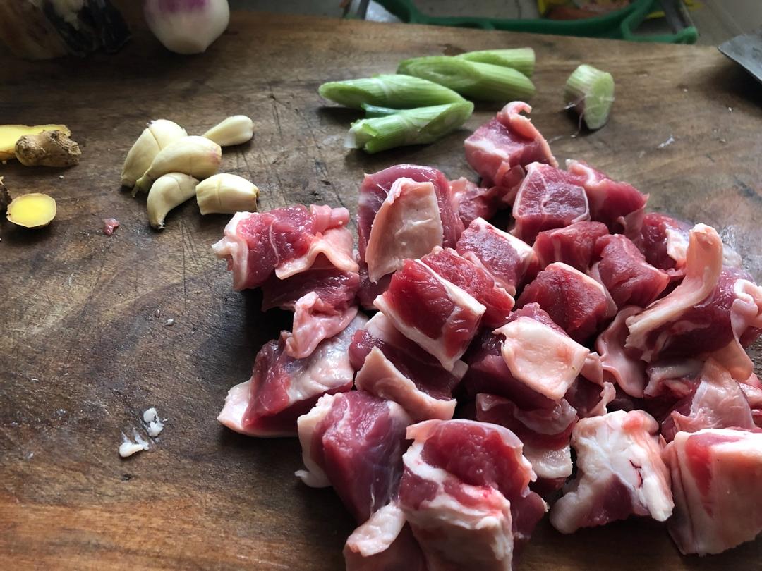 一个话唠包教包会的香浓红烩牛腩