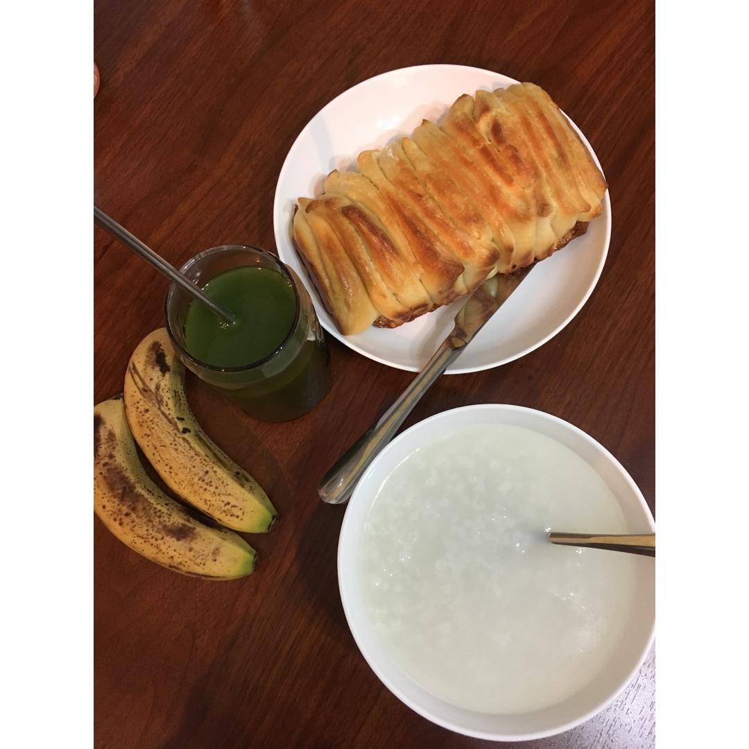 日式炼奶面包