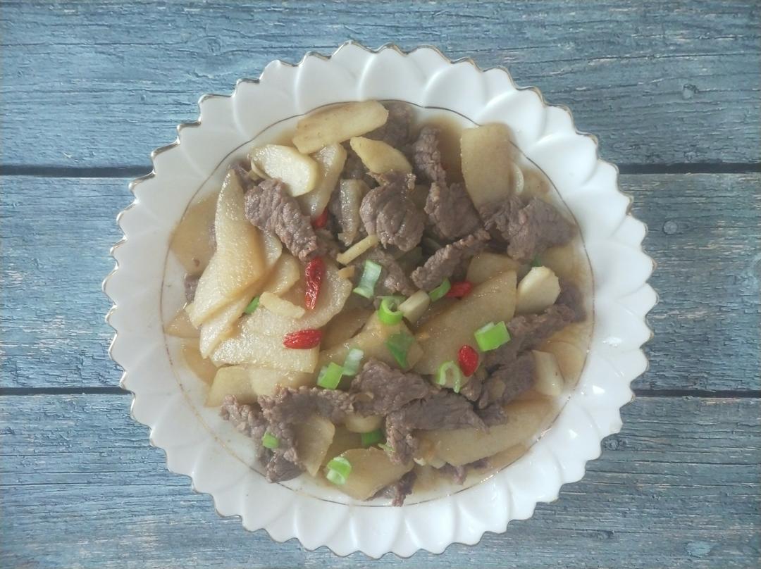 新冠防疫菜:雪梨马蹄炒牛肉