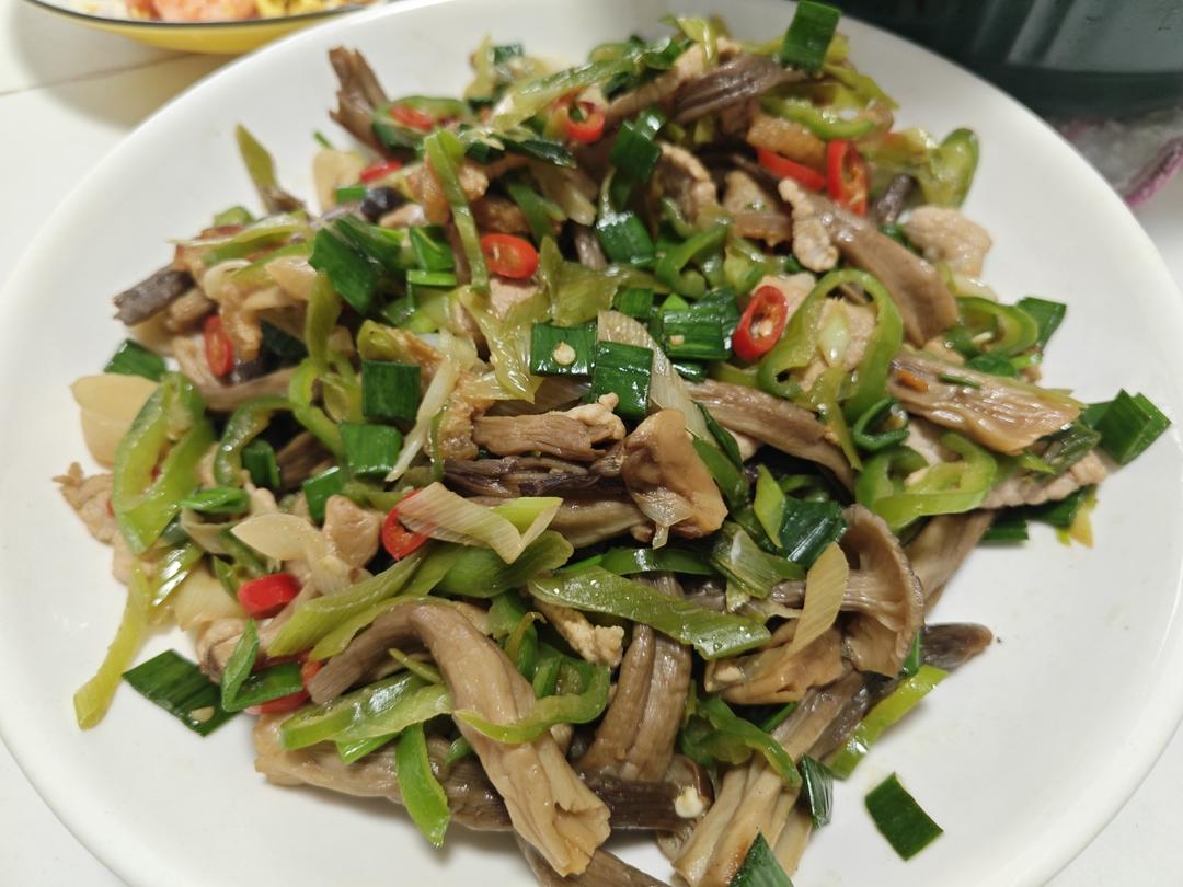 『快手下饭菜』鹿茸菇小炒肉｜简单好吃人人夸👍🏻