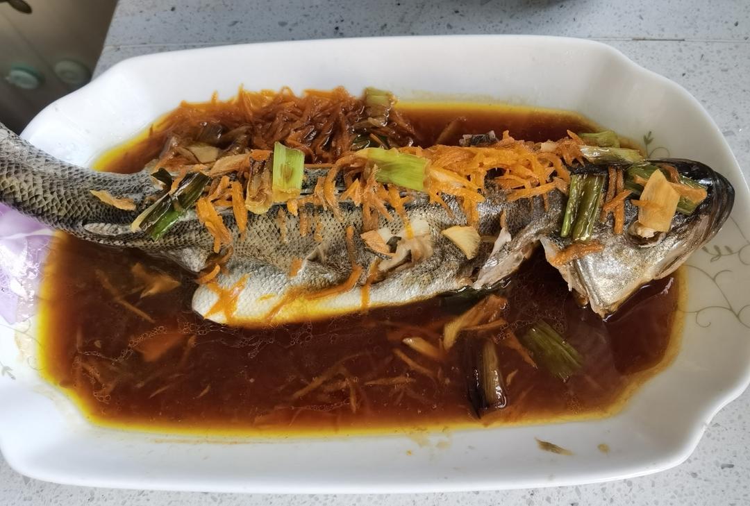 清蒸鲈鱼
