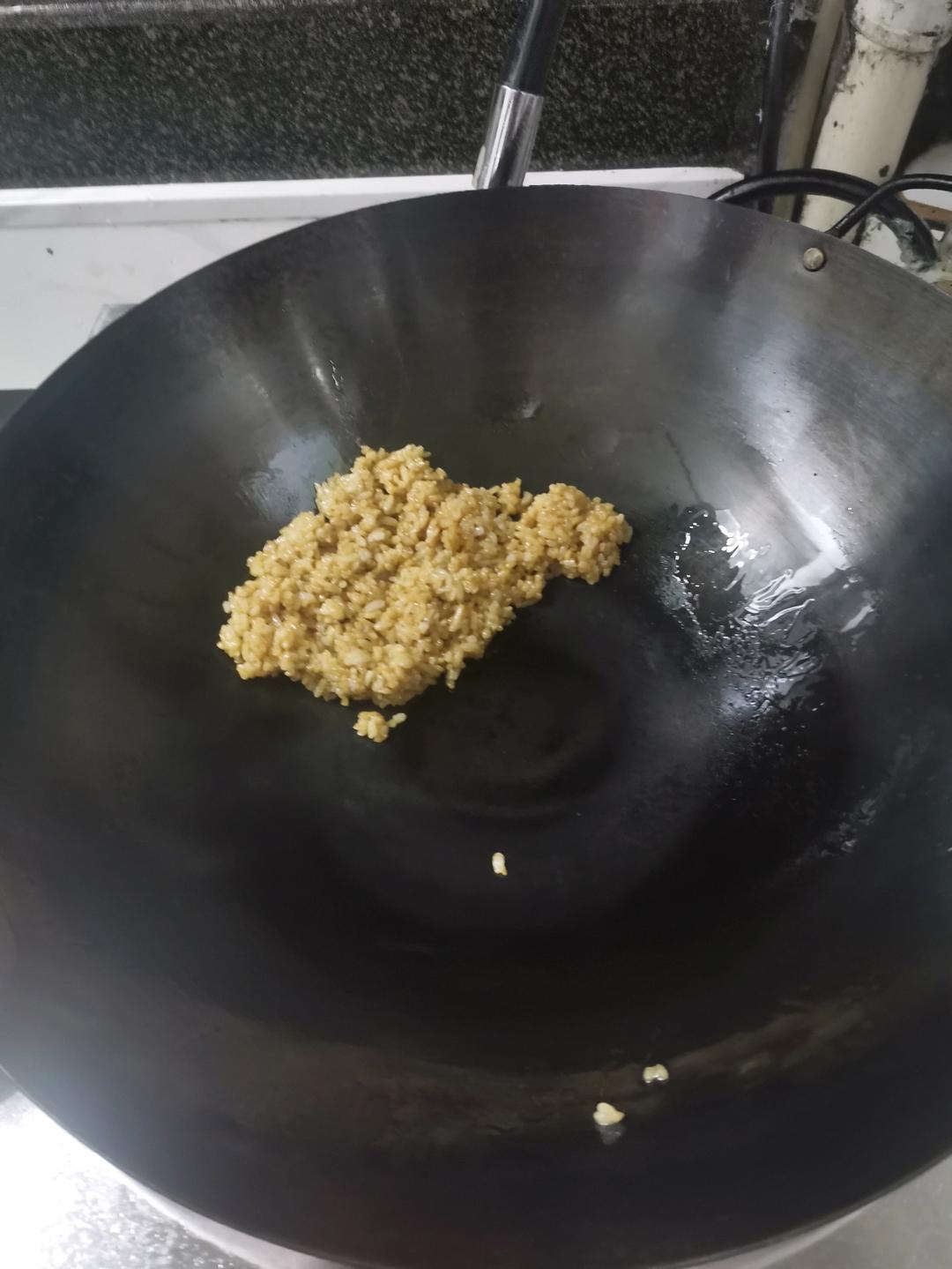 简易版热锅滑冷油。滑锅