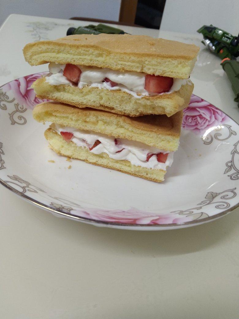 蛋糕胚八种花式吃法:蛋糕卷、肉松小贝、奶油蛋糕、杯子蛋糕、提拉米苏、盒子蛋糕、漩涡蛋糕、草莓城堡