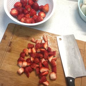 草莓酱的做法 步骤2