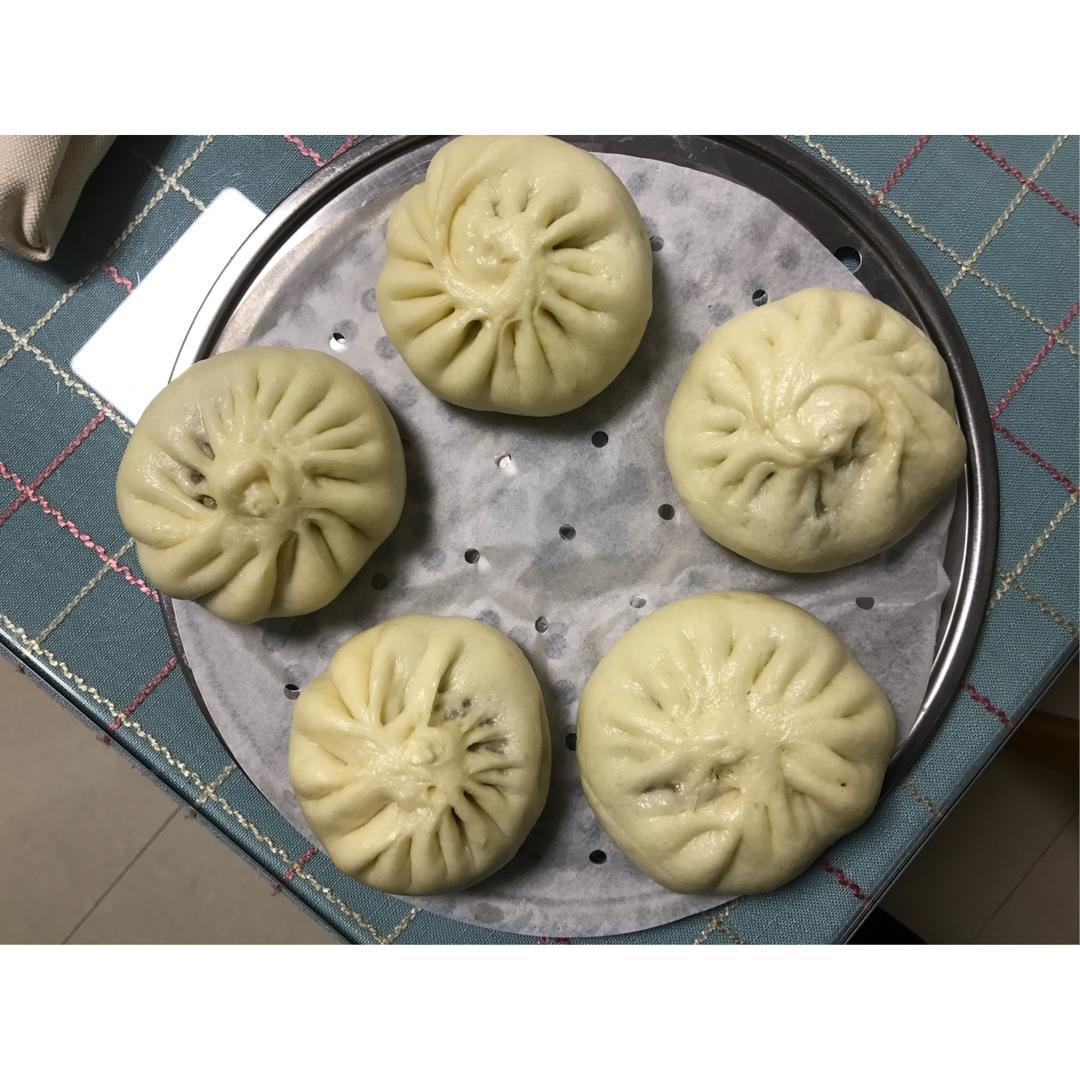 酱肉包
