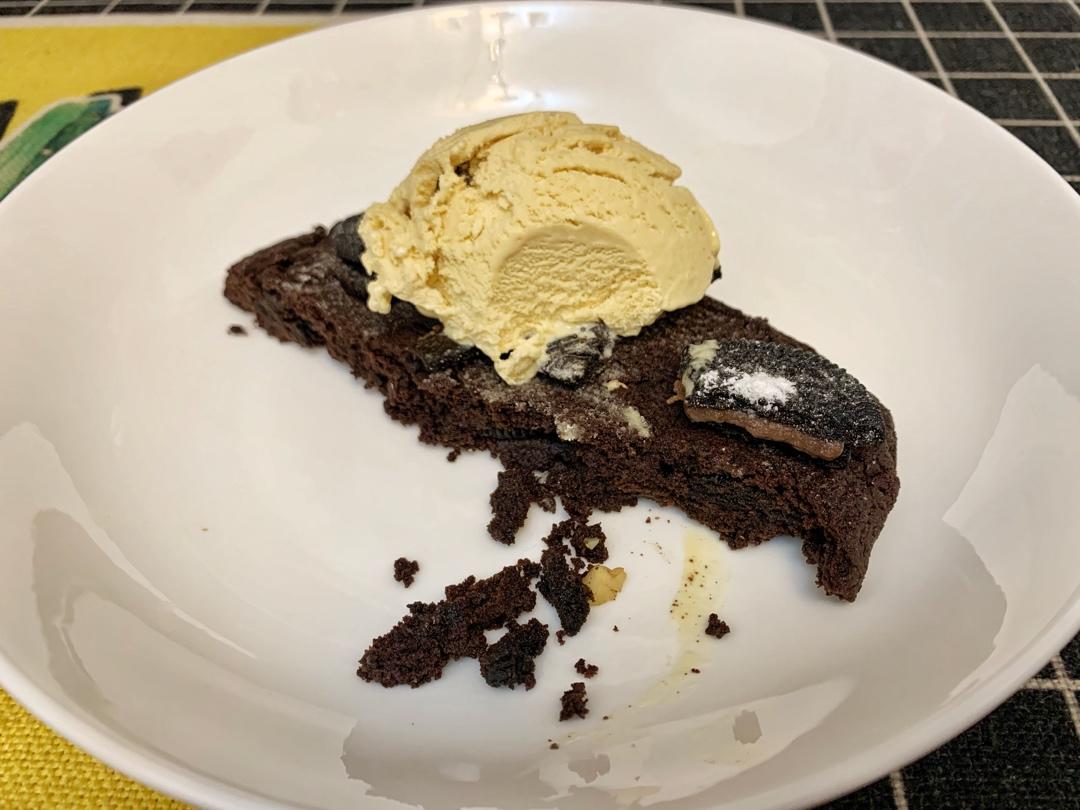 奥利奥布朗尼 （Oreo Brownie)