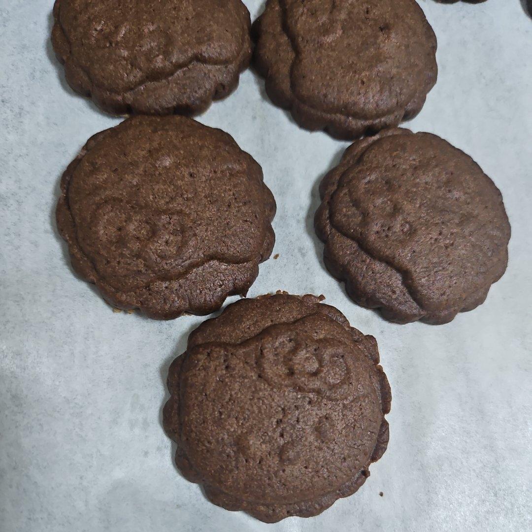 巧克力夹心饼干也可以有很好看的纹路，做法超简单！