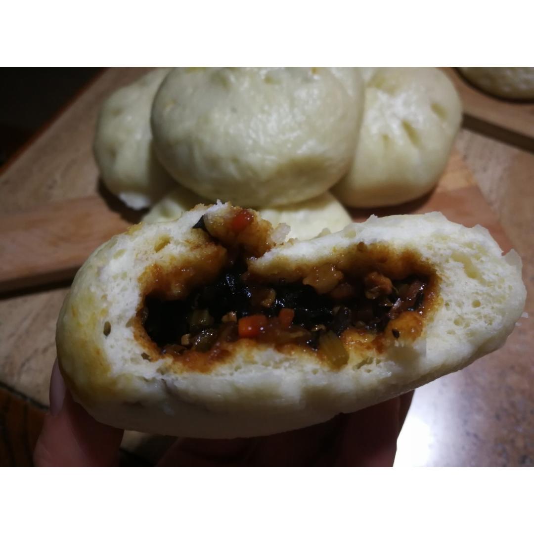 胡萝卜芹菜酱肉包